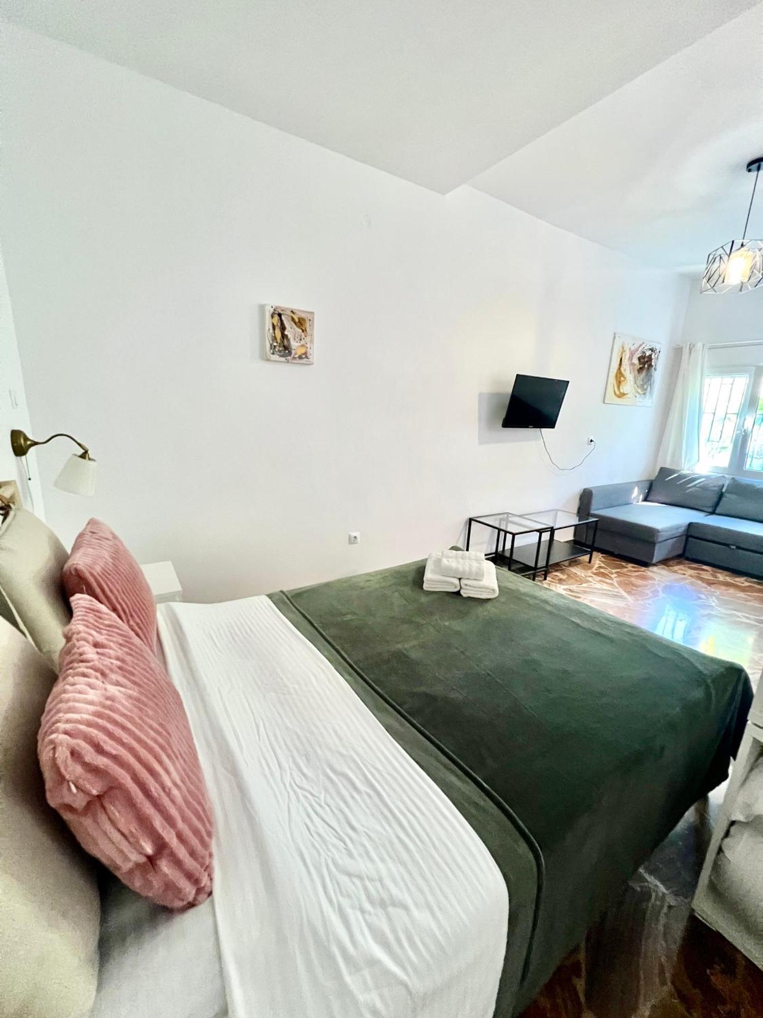 Sky Inn With Great Location Wonderful Acropolis View In Neos Kosmos Athens Luaran gambar